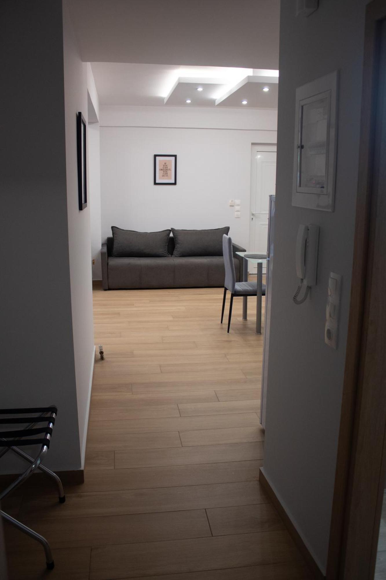 Giakost Apartments V Near Airport 아르테미다 외부 사진