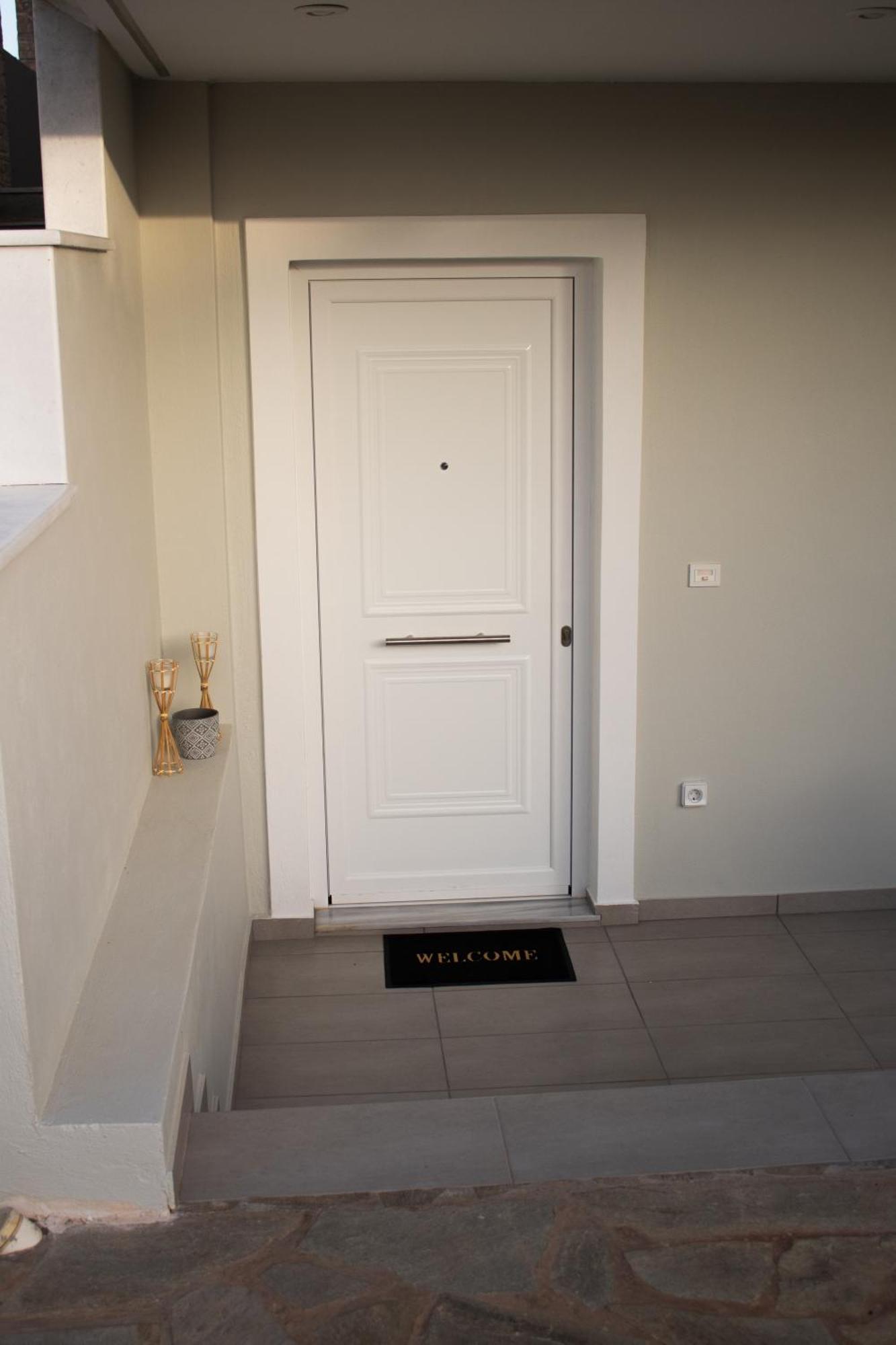 Giakost Apartments V Near Airport 아르테미다 외부 사진