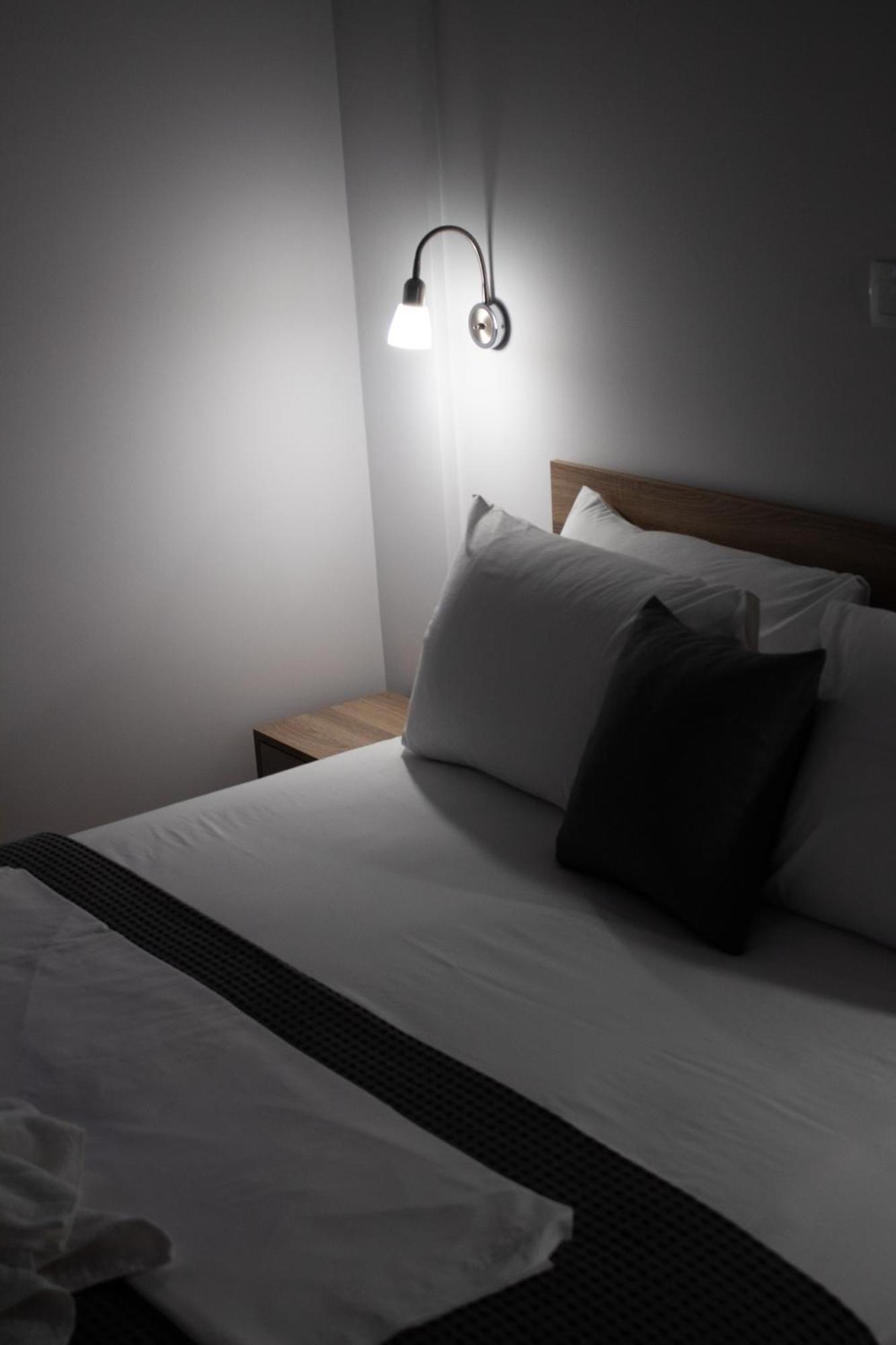Giakost Apartments V Near Airport 아르테미다 외부 사진