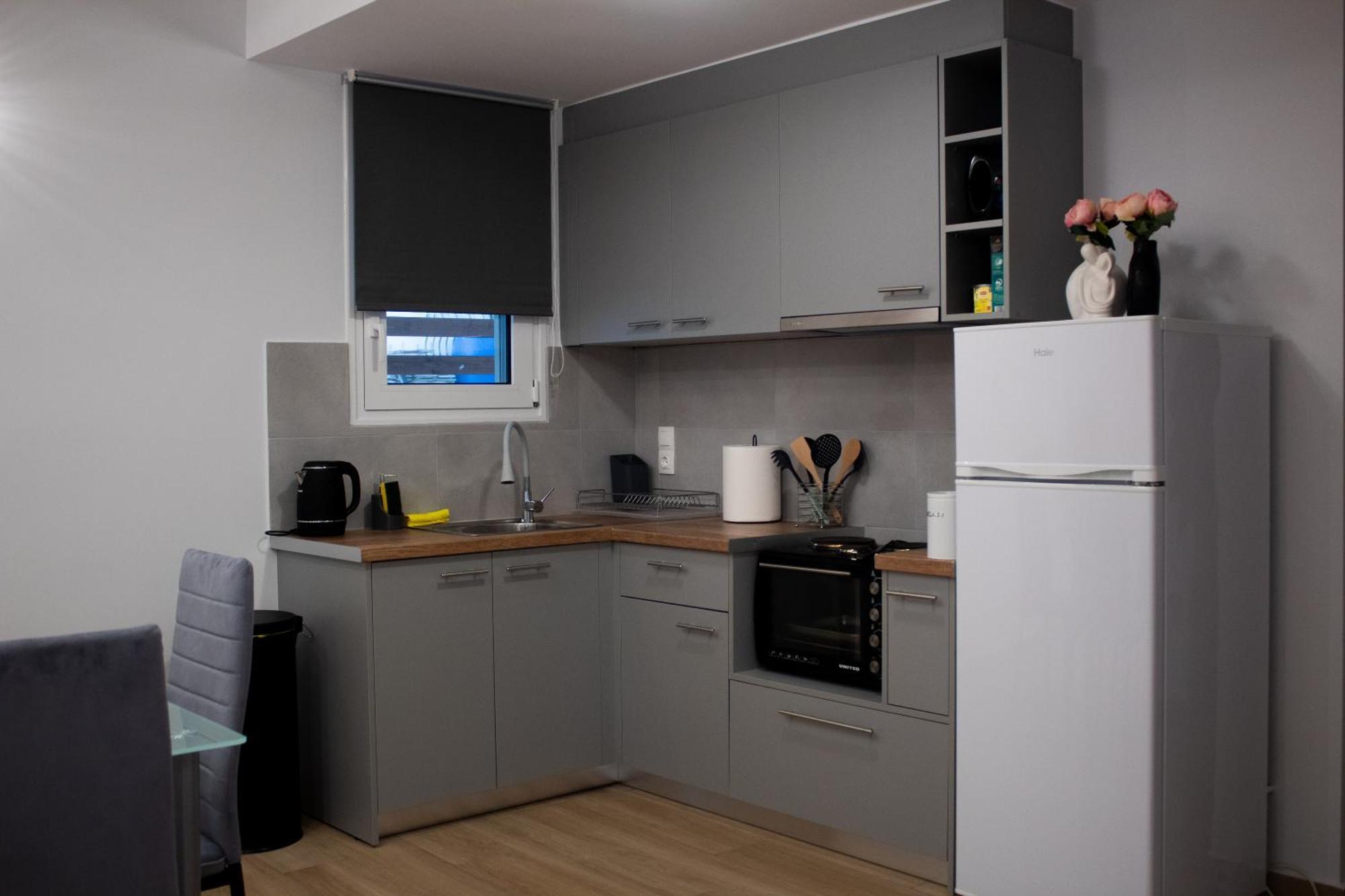 Giakost Apartments V Near Airport 아르테미다 외부 사진