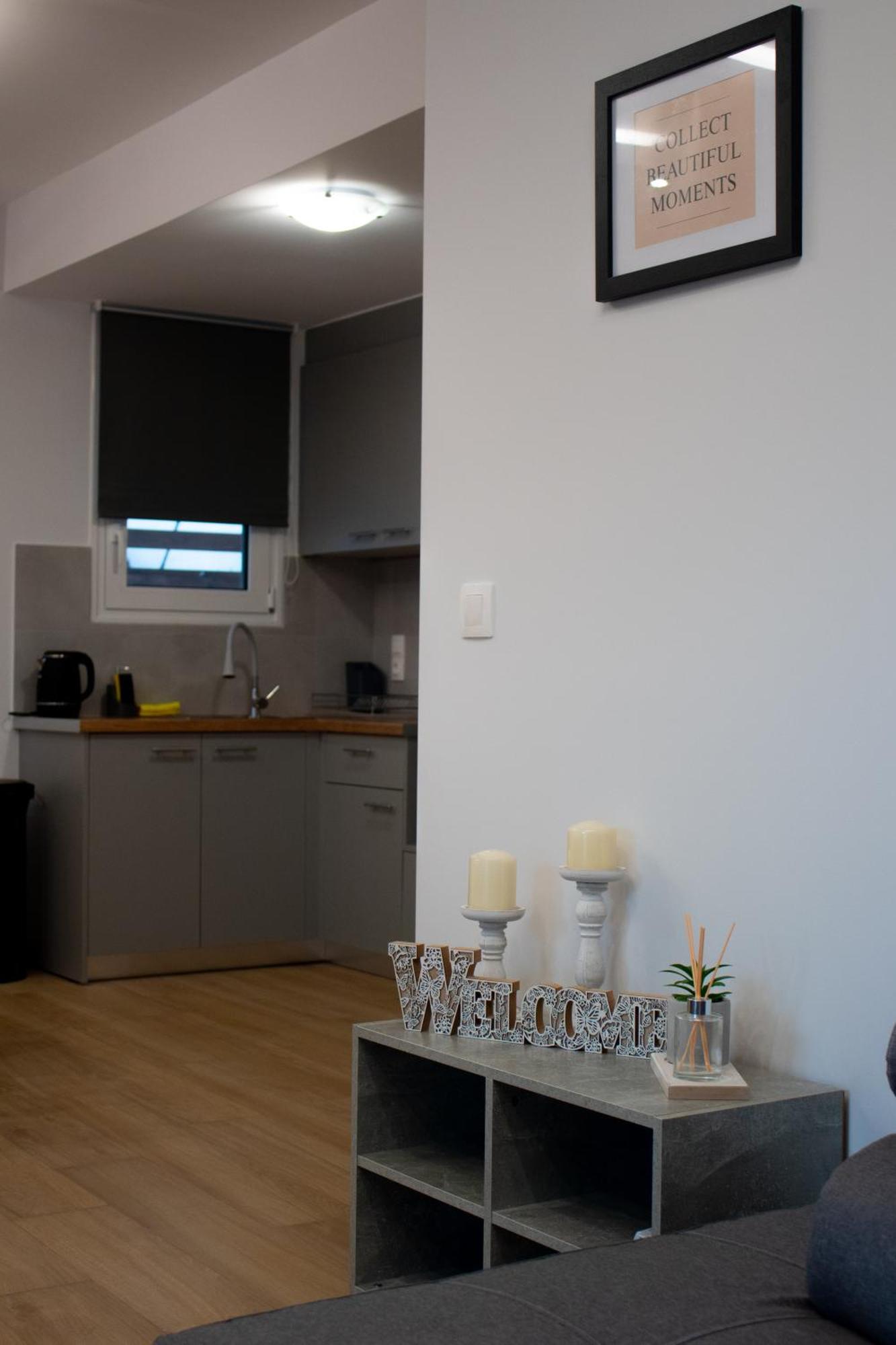 Giakost Apartments V Near Airport 아르테미다 외부 사진